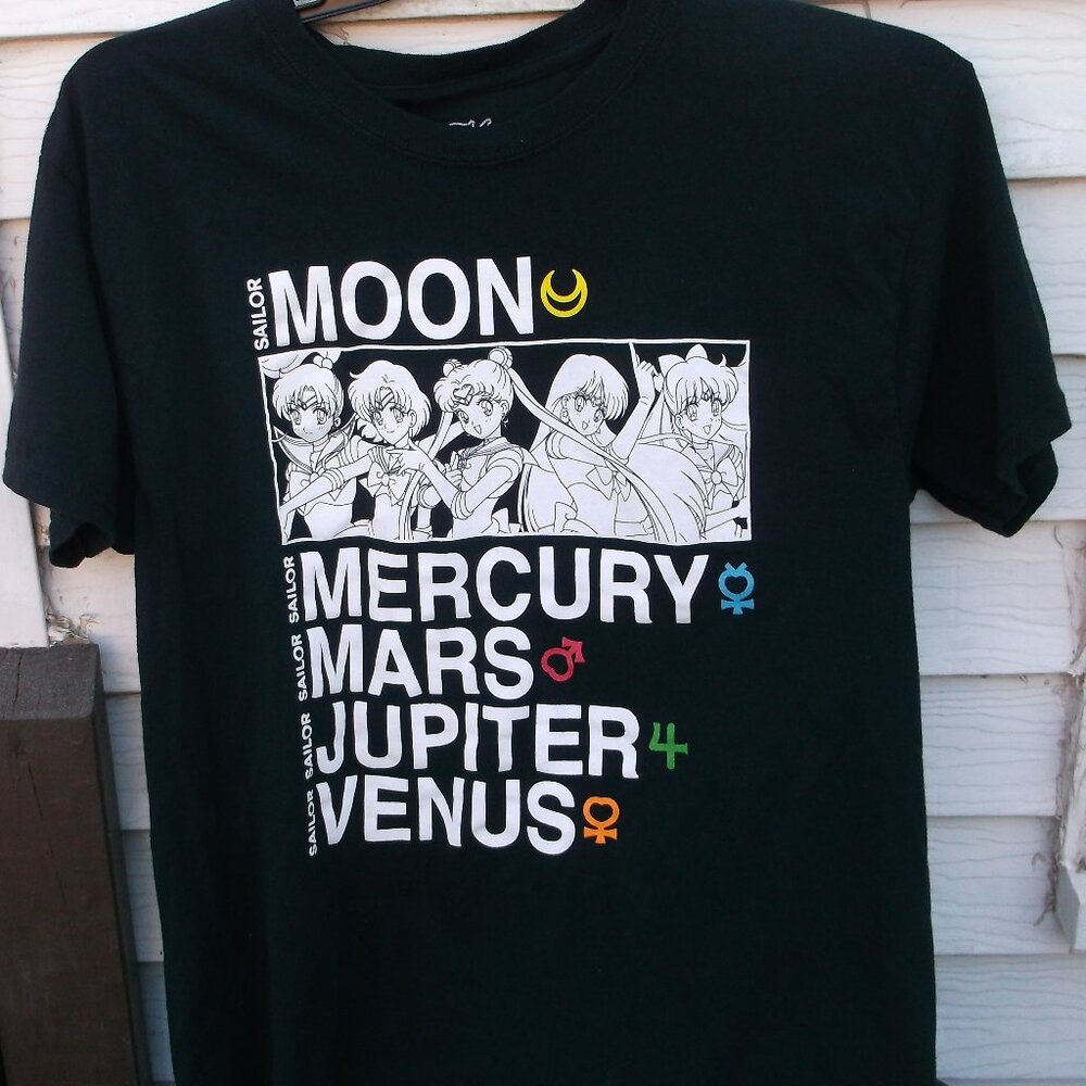 👕Sailor Moon Graphic Tee – Black Anime T‑Shirt, Size Large (Like New)